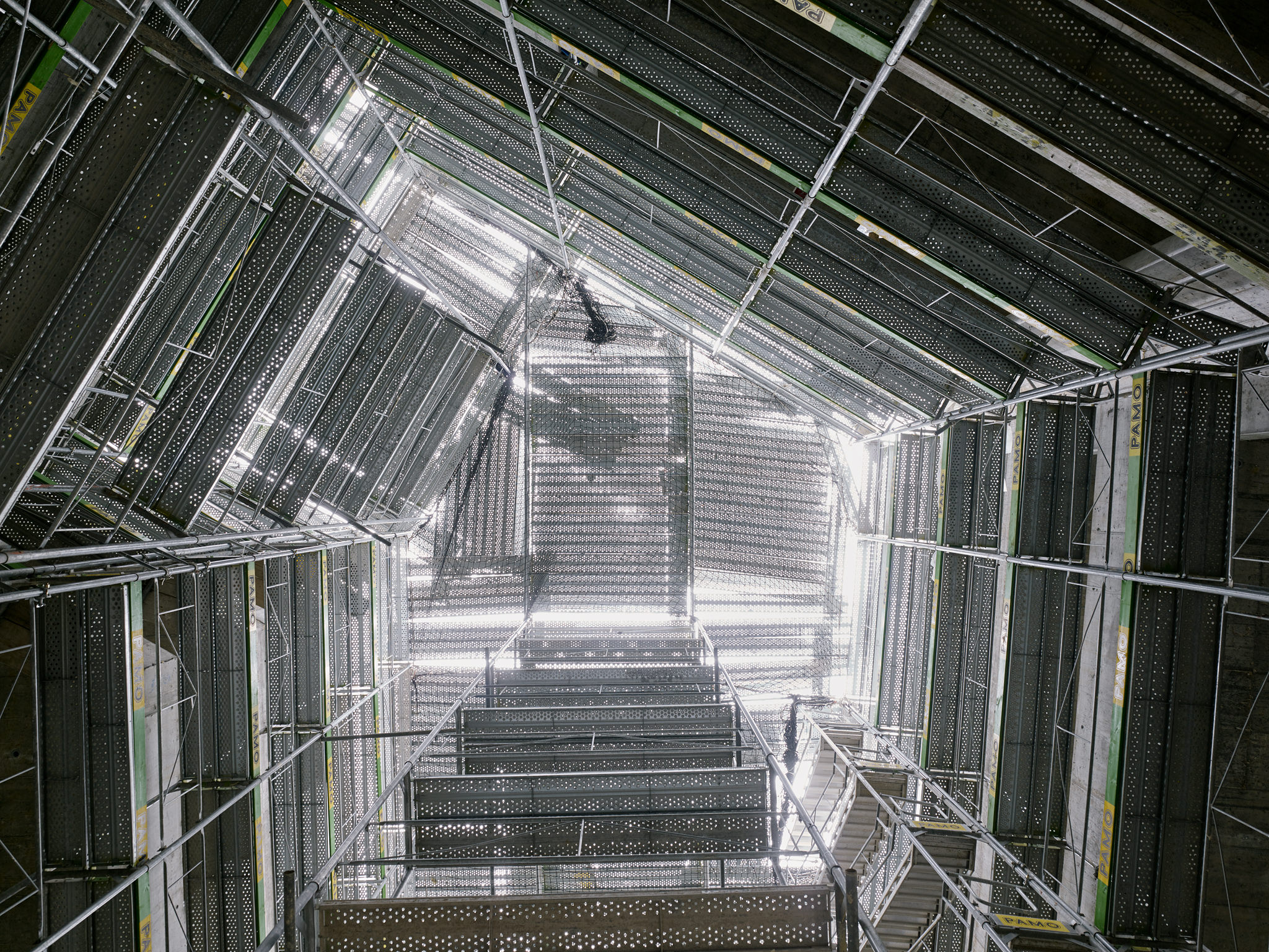 E15541 Alpa 049145 SCREEN